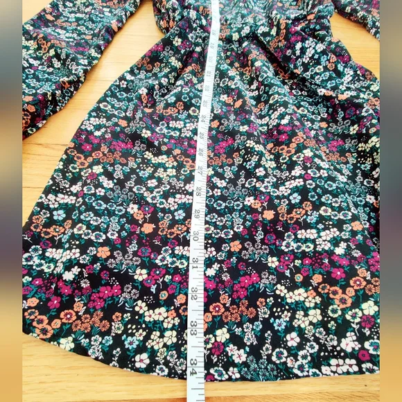 H&M High Neckline Floral Print Dress with Long Sleeves - Picture 2 of 8